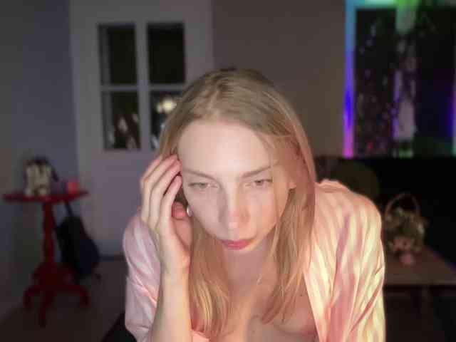 AnnaDarko webcam