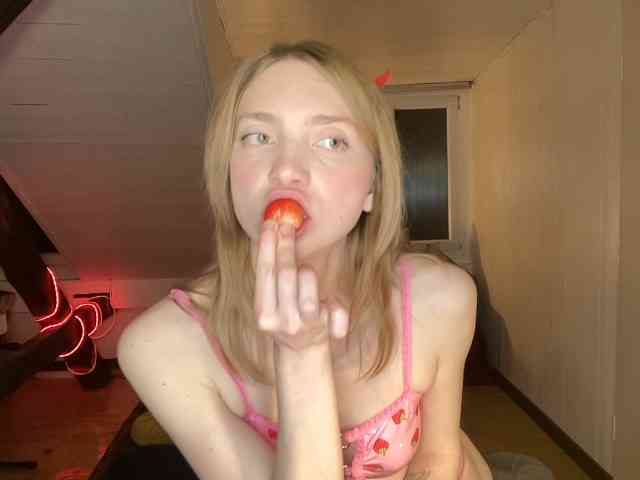AnnaDarko webcam