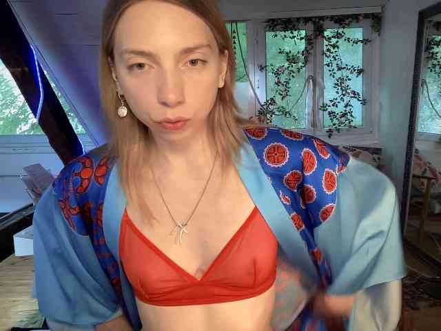 AnnaDarko webcam