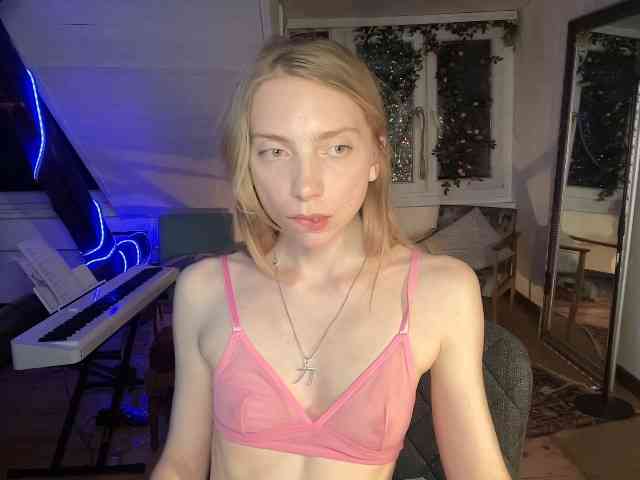 AnnaDarko webcam