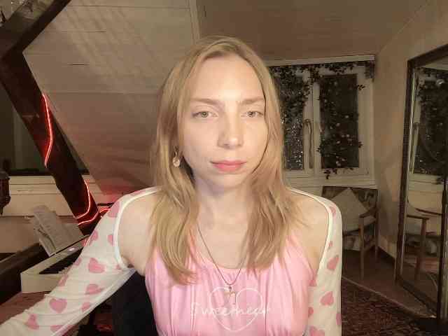 AnnaDarko webcam
