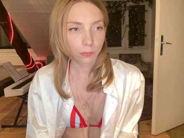 AnnaDarko webcam