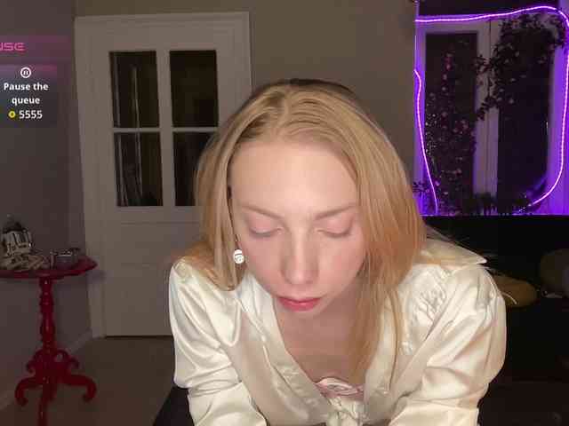 AnnaDarko webcam