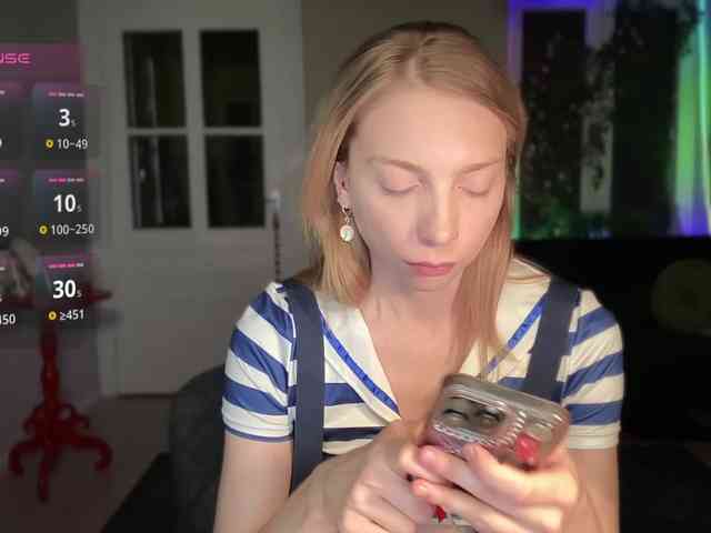 AnnaDarko webcam