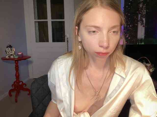 AnnaDarko webcam