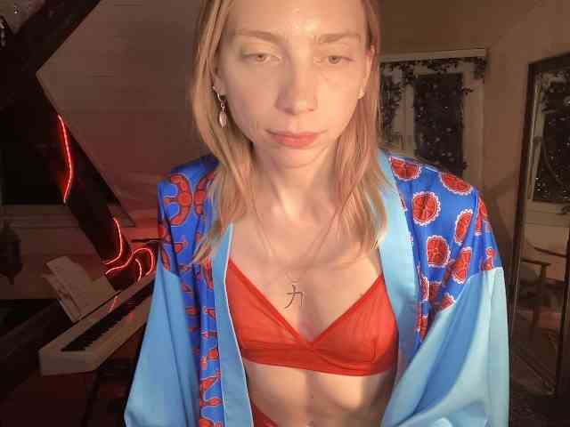 AnnaDarko webcam
