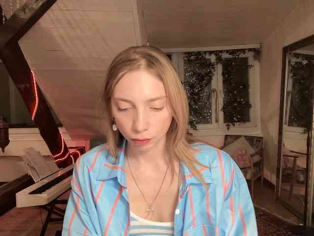 AnnaDarko webcam