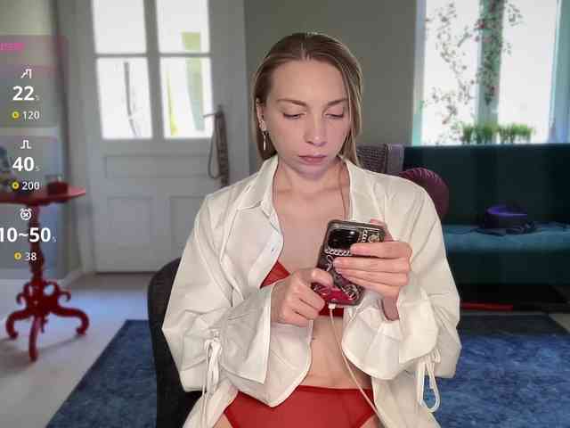 AnnaDarko webcam
