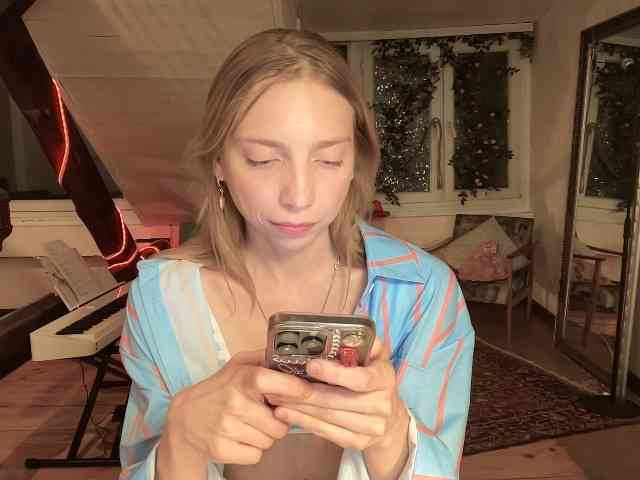 AnnaDarko webcam