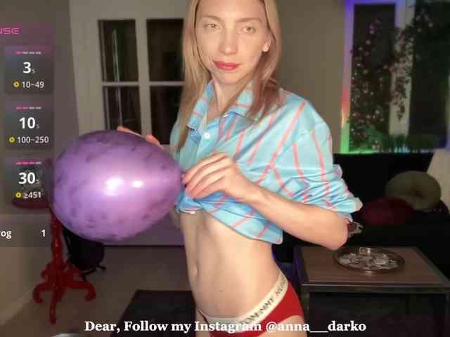 AnnaDarko webcam