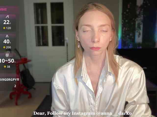 AnnaDarko webcam
