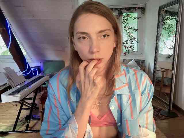 AnnaDarko webcam
