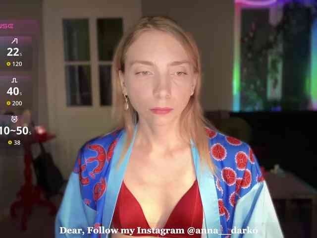 AnnaDarko webcam
