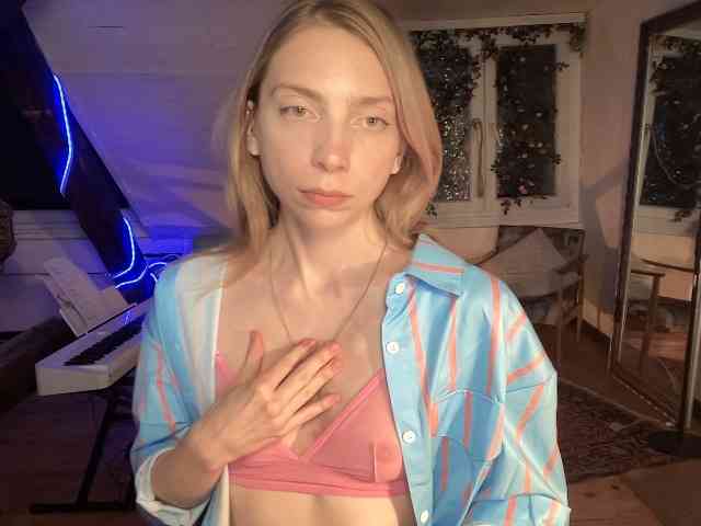 AnnaDarko webcam