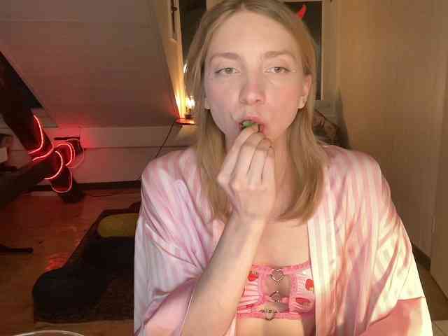 AnnaDarko webcam