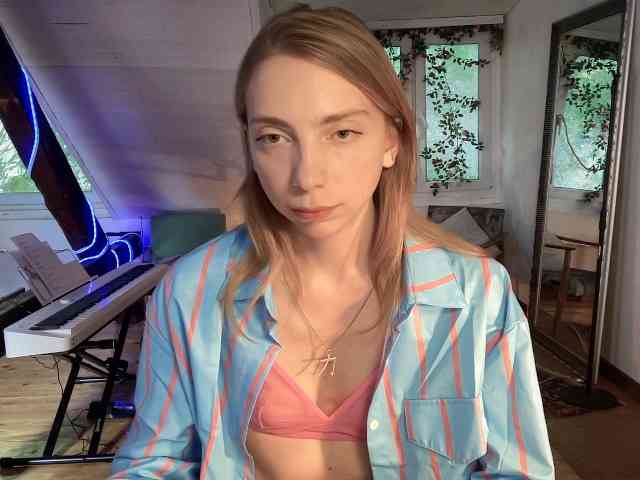 AnnaDarko webcam