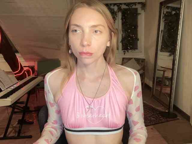 AnnaDarko webcam