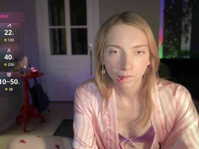 AnnaDarko webcam
