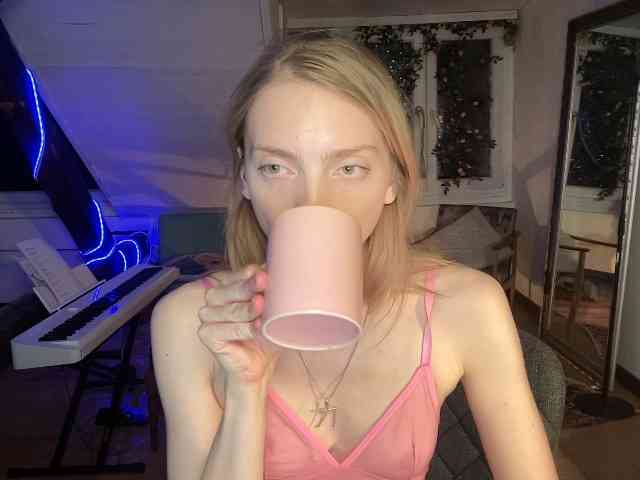 AnnaDarko webcam