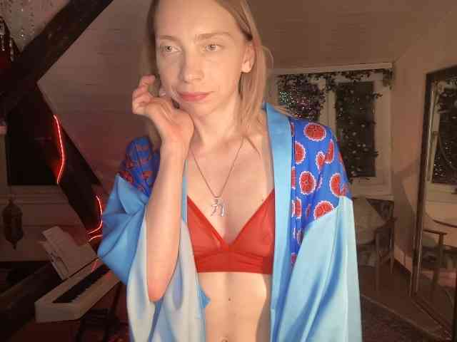 AnnaDarko webcam