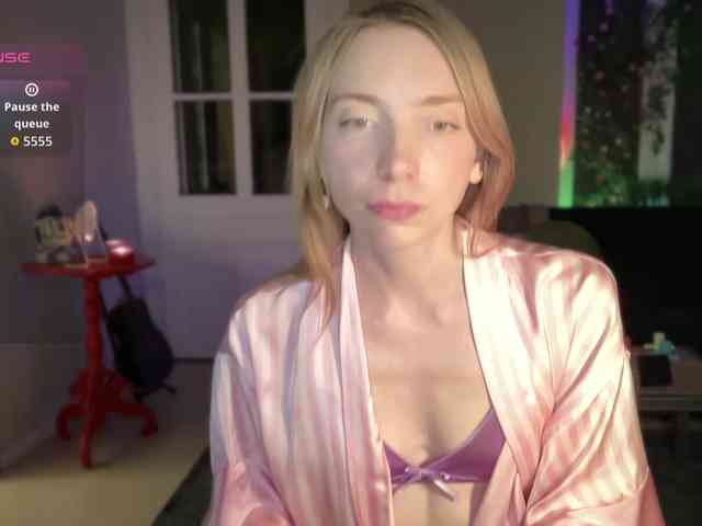 AnnaDarko webcam