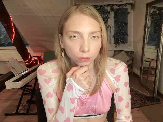 AnnaDarko webcam