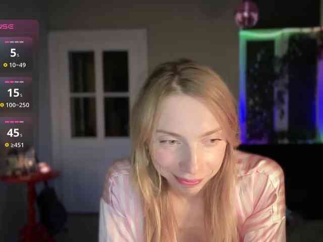 AnnaDarko webcam