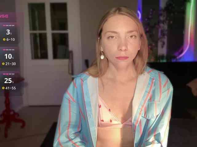 AnnaDarko webcam