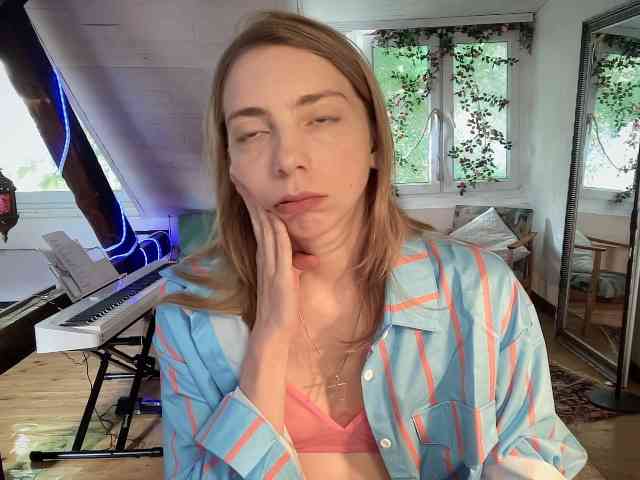 AnnaDarko webcam