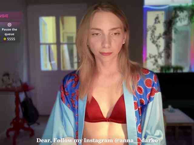 AnnaDarko webcam