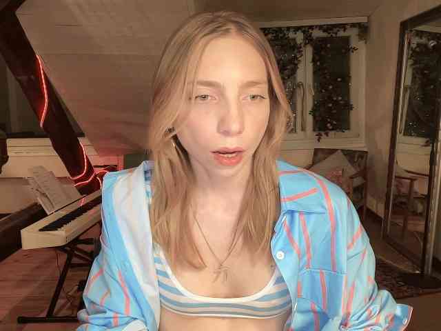 AnnaDarko webcam
