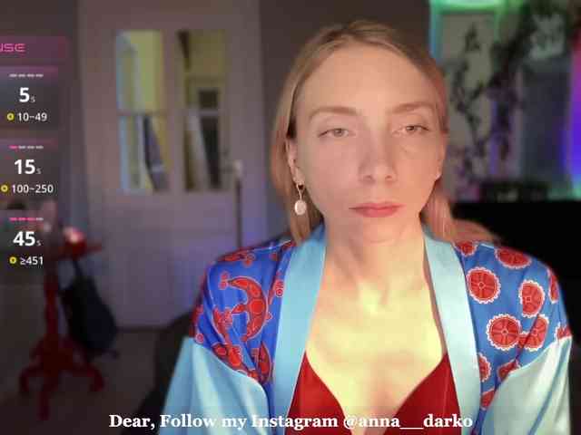AnnaDarko webcam