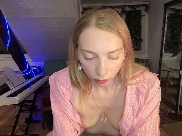 AnnaDarko webcam
