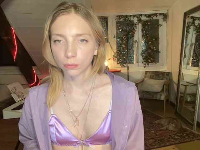 AnnaDarko webcam