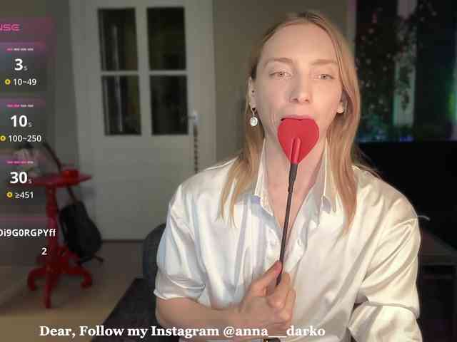 AnnaDarko webcam