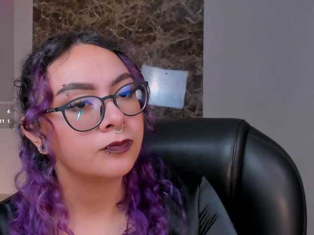 LoiseHarper live cam on BongaCams