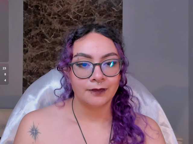 LoiseHarper live cam on BongaCams