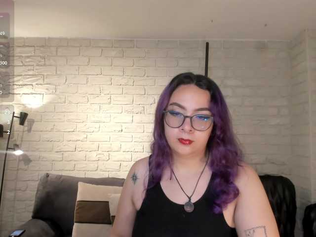 LoiseHarper live cam on BongaCams