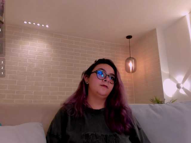 LoiseHarper live cam on BongaCams