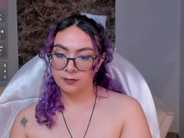 LoiseHarper live cam on BongaCams