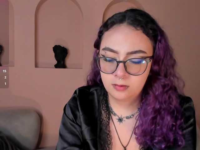 LoiseHarper live cam on BongaCams