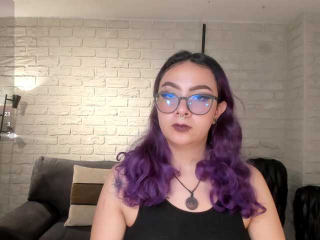 LoiseHarper live cam on BongaCams