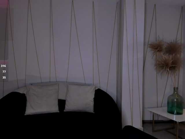 LoiseHarper live cam on BongaCams