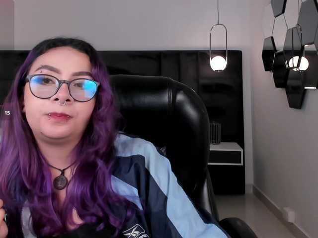 LoiseHarper live cam on BongaCams