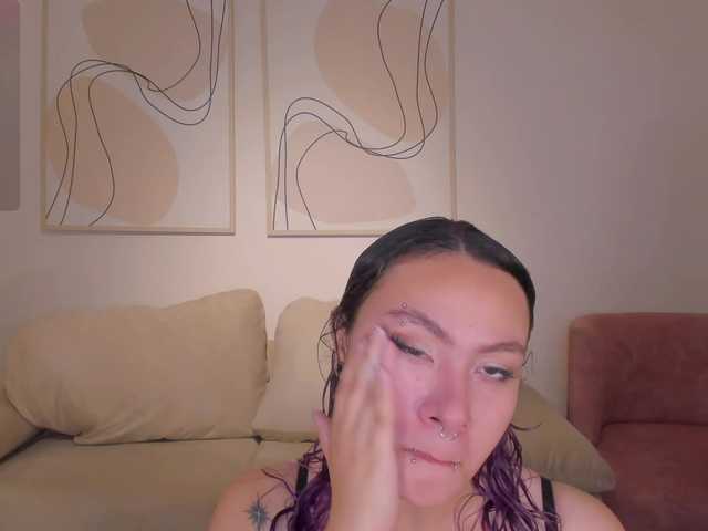 LoiseHarper live cam on BongaCams