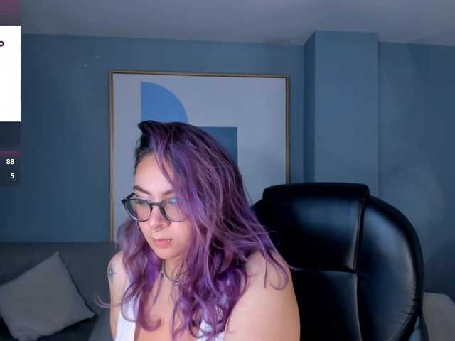 LoiseHarper live cam on BongaCams