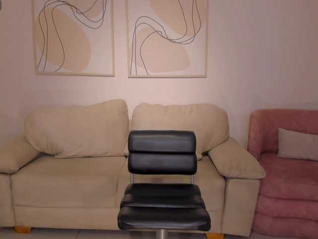LoiseHarper live cam on BongaCams