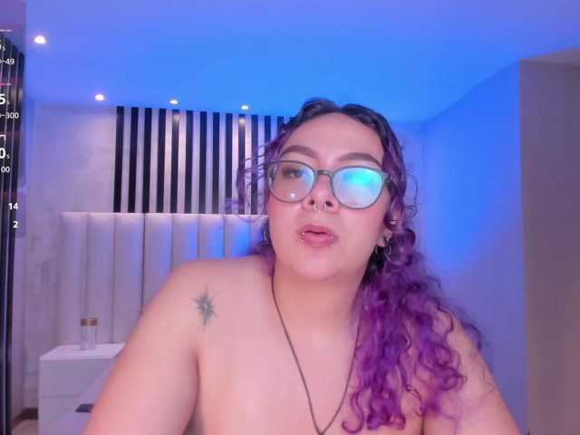 LoiseHarper live cam on BongaCams