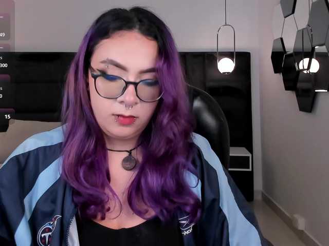 LoiseHarper live cam on BongaCams