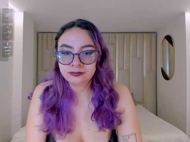 LoiseHarper live cam on BongaCams
